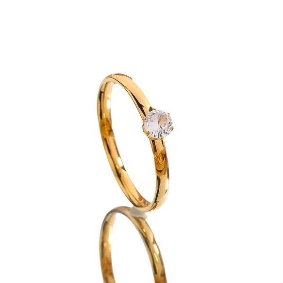 Nova Stone Ring